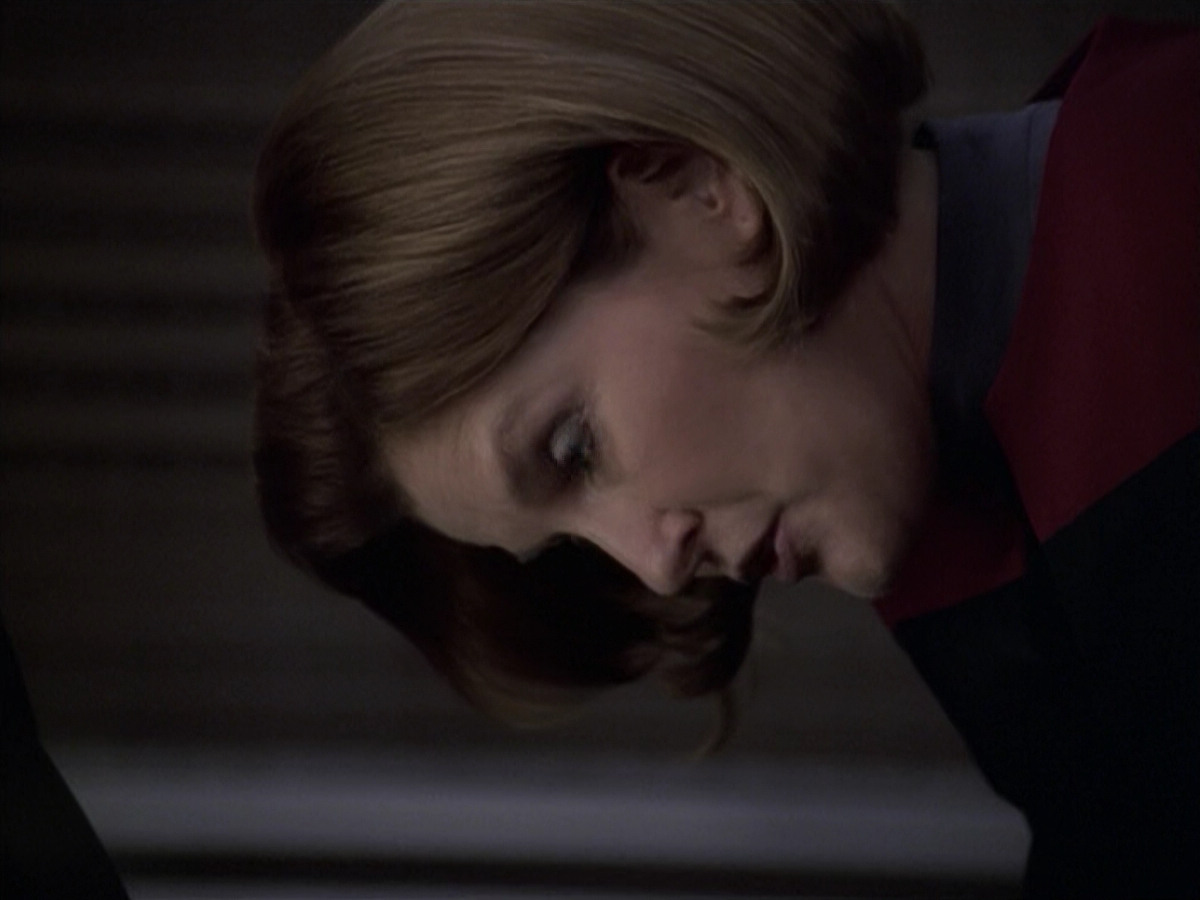 extant_StarTrek_VOY_6x20-GoodShepherd_02728.jpg