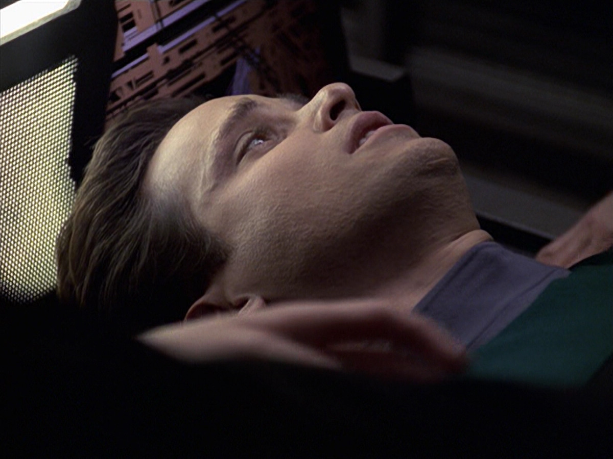 extant_StarTrek_VOY_6x20-GoodShepherd_02735.jpg