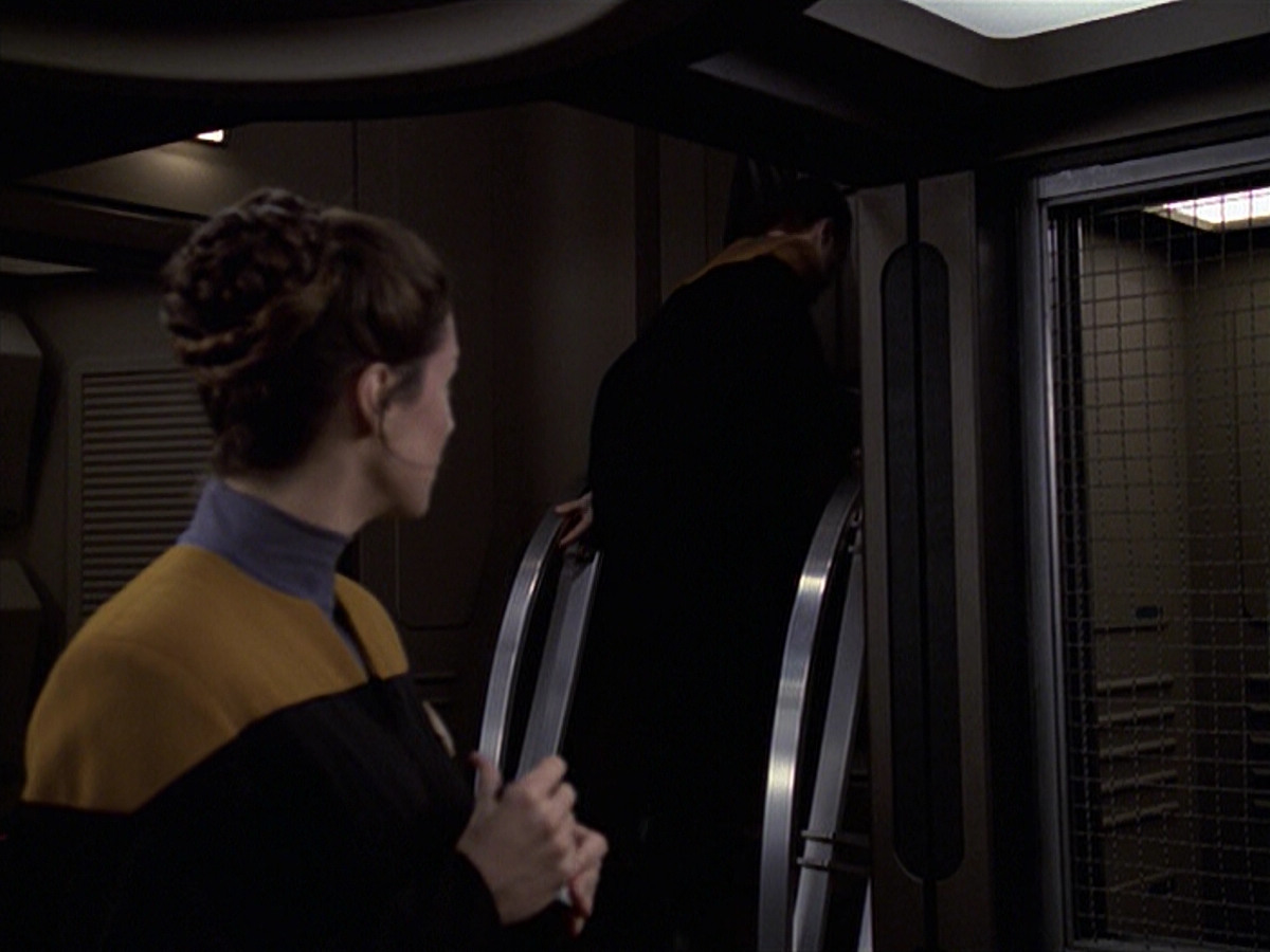 extant_StarTrek_VOY_6x20-GoodShepherd_02788.jpg