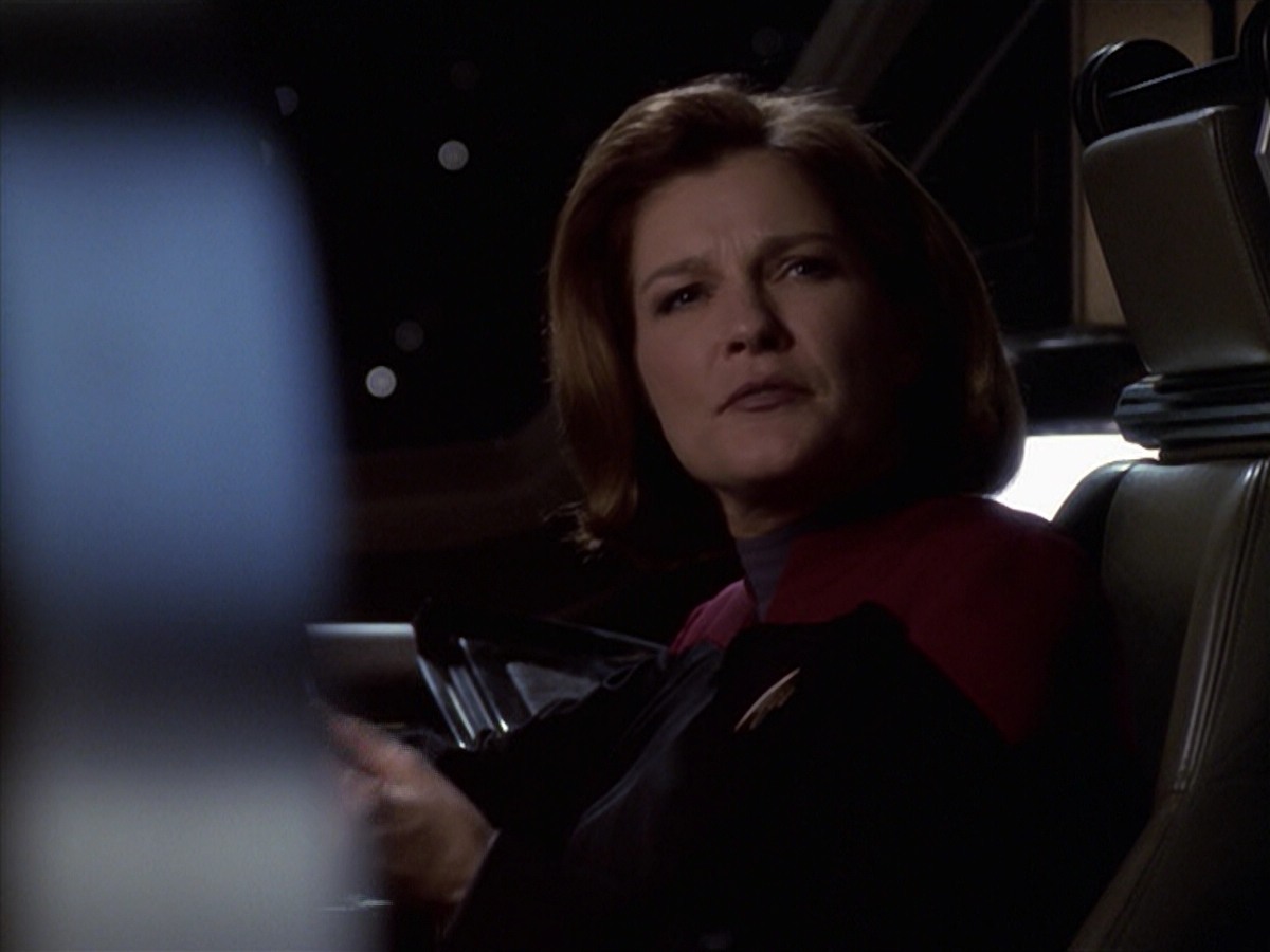 extant_StarTrek_VOY_6x20-GoodShepherd_02881.jpg