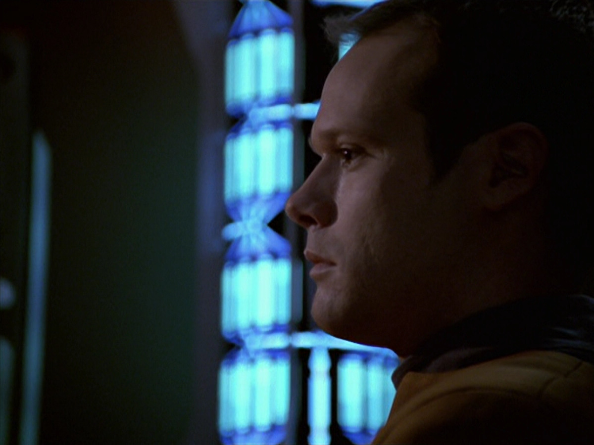 extant_StarTrek_VOY_6x20-GoodShepherd_02891.jpg