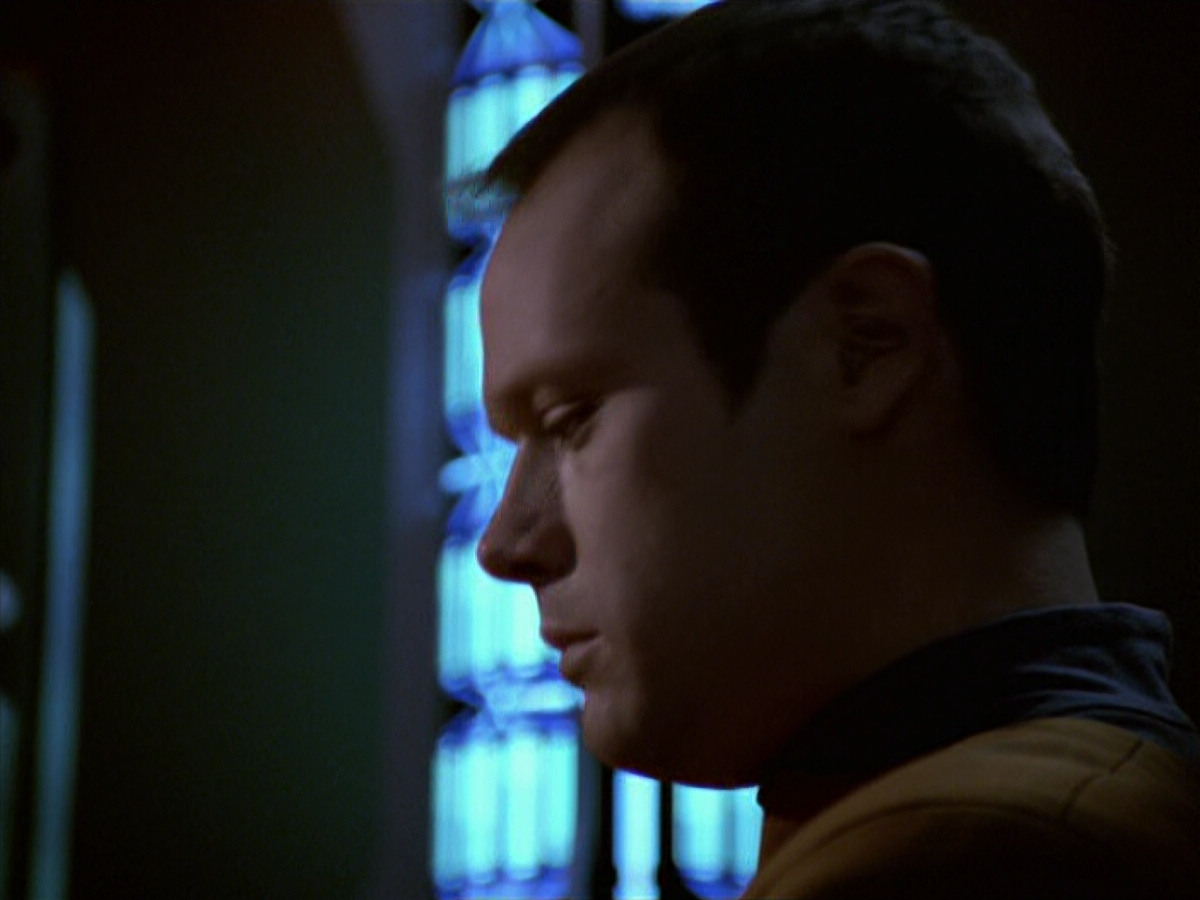 extant_StarTrek_VOY_6x20-GoodShepherd_02909.jpg