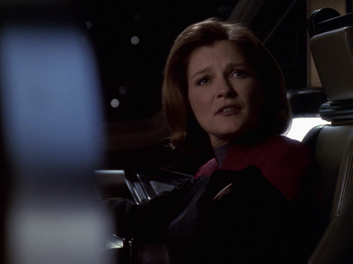 extant_StarTrek_VOY_6x20-GoodShepherd_02916.jpg