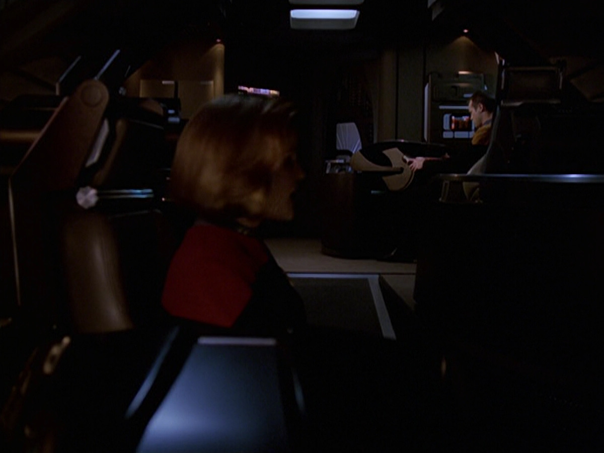 extant_StarTrek_VOY_6x20-GoodShepherd_02919.jpg