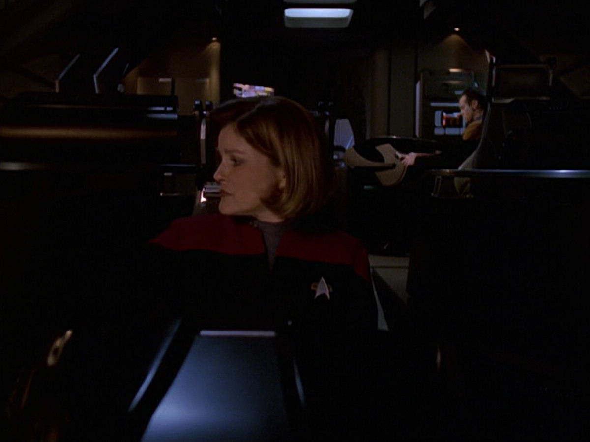 extant_StarTrek_VOY_6x20-GoodShepherd_02926.jpg