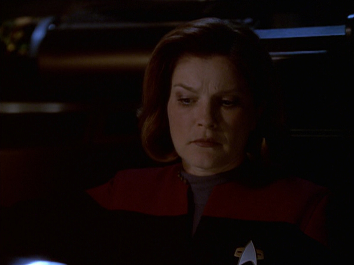 extant_StarTrek_VOY_6x20-GoodShepherd_02940.jpg