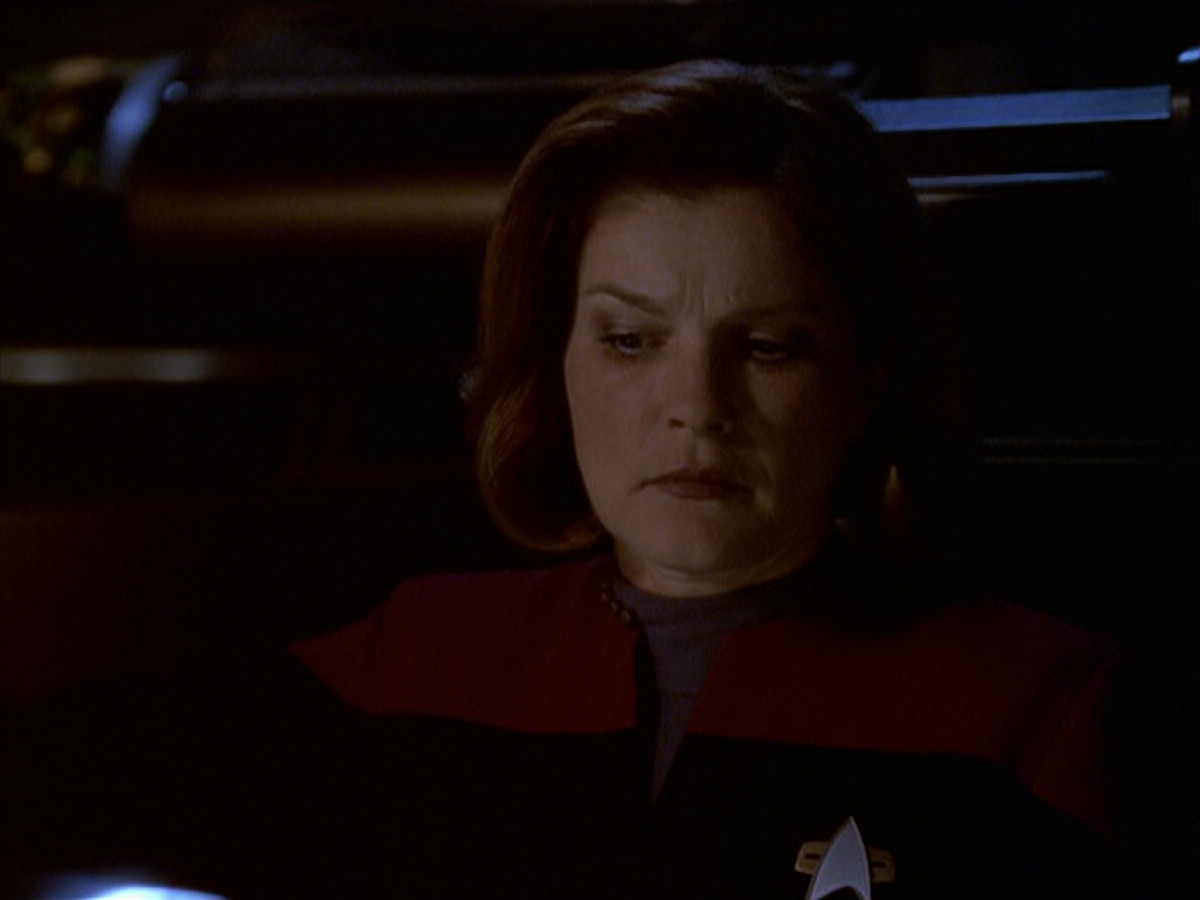 extant_StarTrek_VOY_6x20-GoodShepherd_02941.jpg