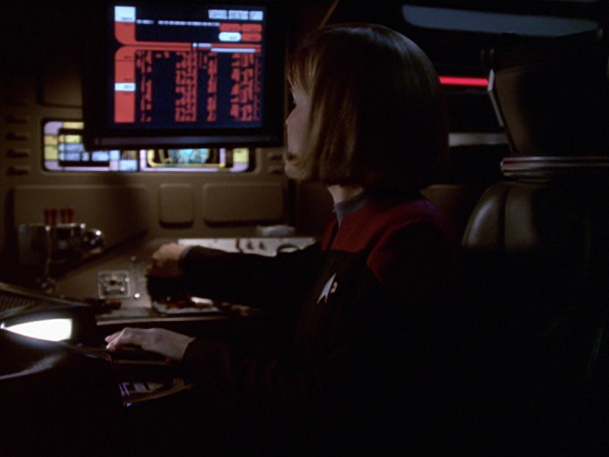 extant_StarTrek_VOY_6x20-GoodShepherd_02959.jpg