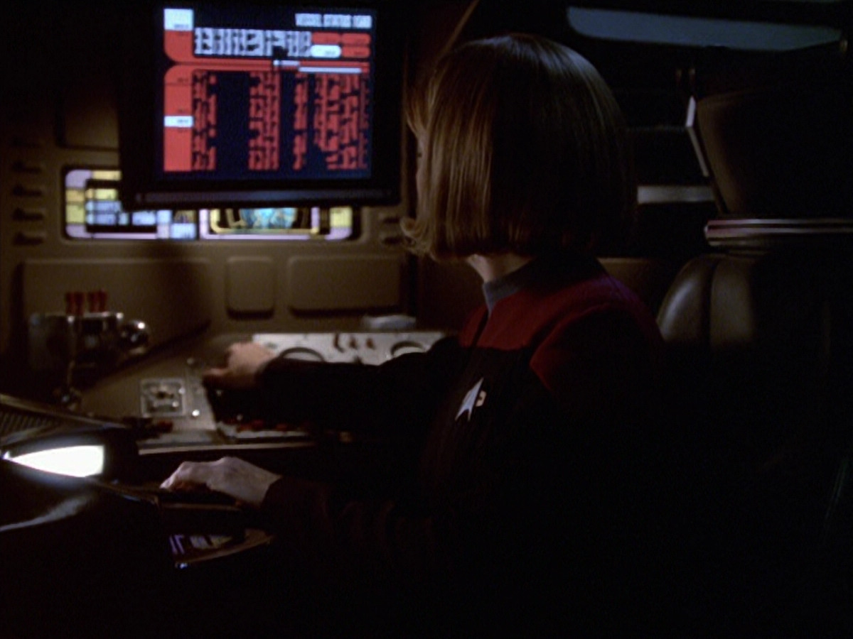 extant_StarTrek_VOY_6x20-GoodShepherd_02975.jpg
