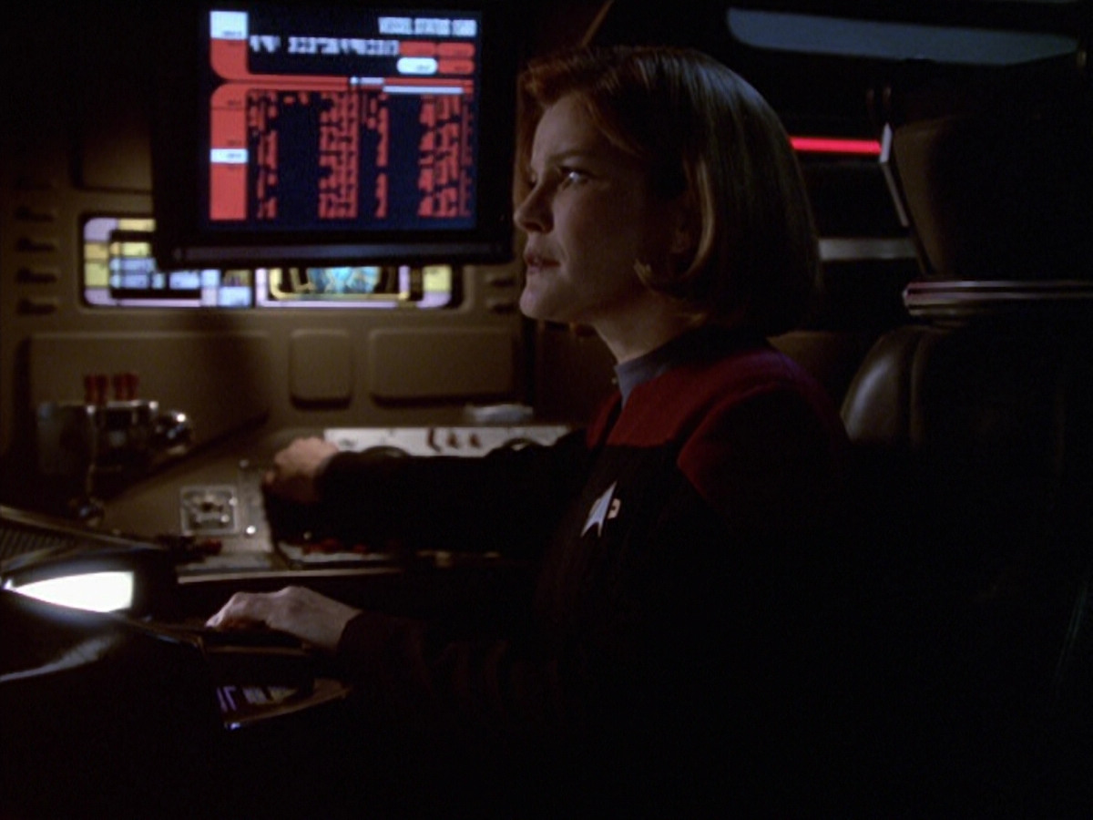 extant_StarTrek_VOY_6x20-GoodShepherd_02979.jpg