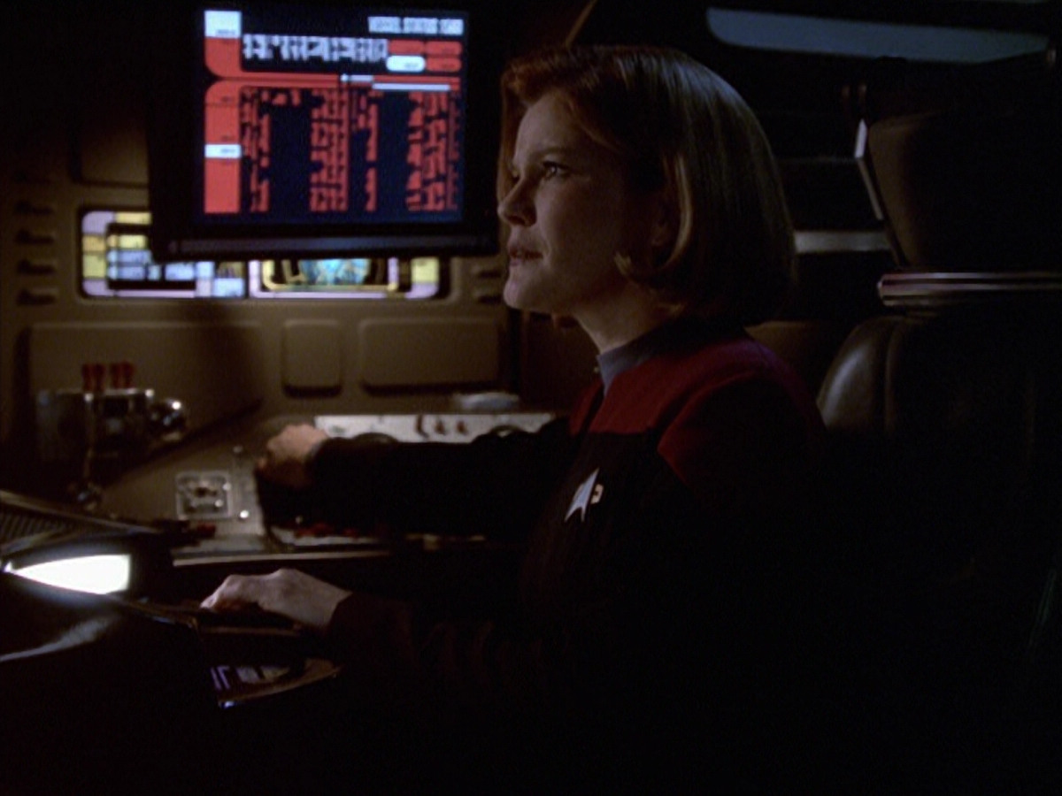 extant_StarTrek_VOY_6x20-GoodShepherd_02980.jpg