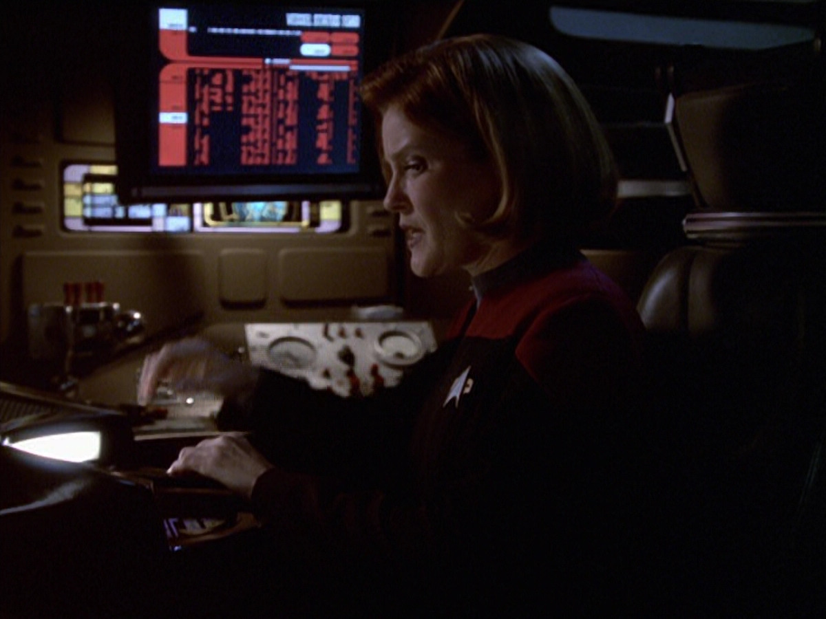 extant_StarTrek_VOY_6x20-GoodShepherd_02985.jpg