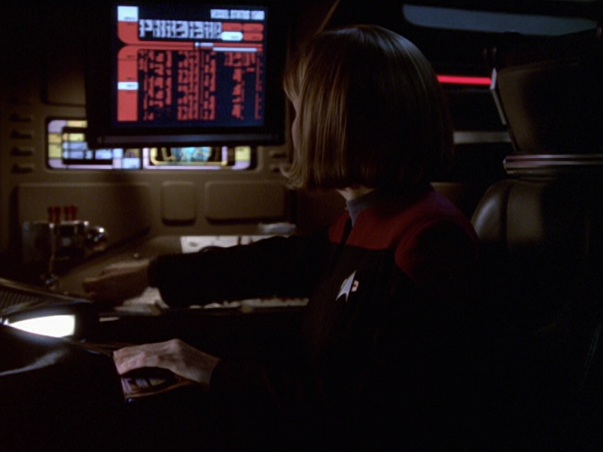 extant_StarTrek_VOY_6x20-GoodShepherd_02988.jpg