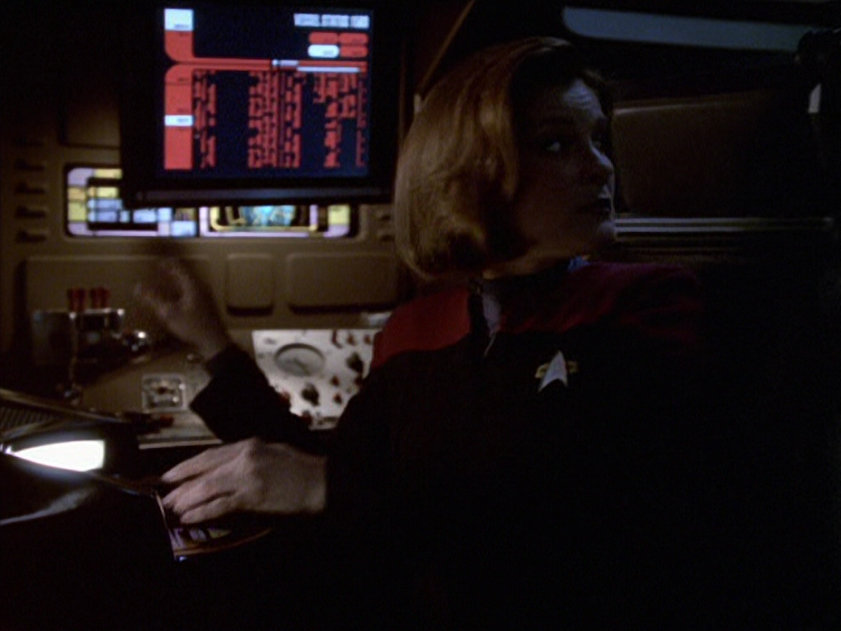 extant_StarTrek_VOY_6x20-GoodShepherd_02990.jpg