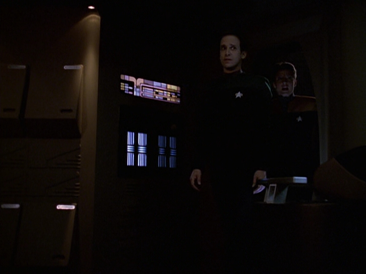 extant_StarTrek_VOY_6x20-GoodShepherd_02992.jpg