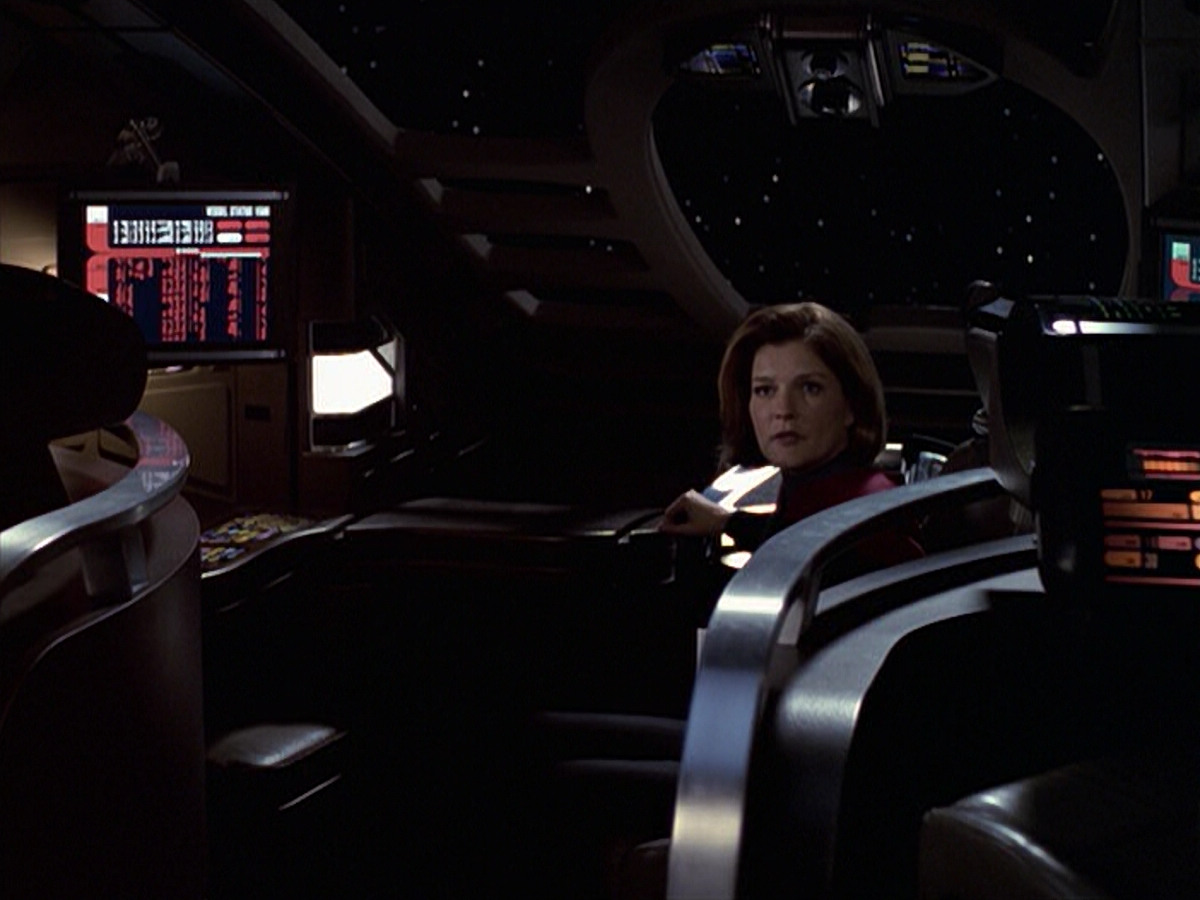 extant_StarTrek_VOY_6x20-GoodShepherd_02995.jpg