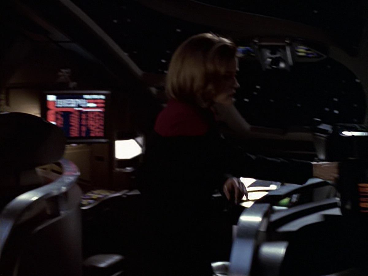 extant_StarTrek_VOY_6x20-GoodShepherd_03011.jpg