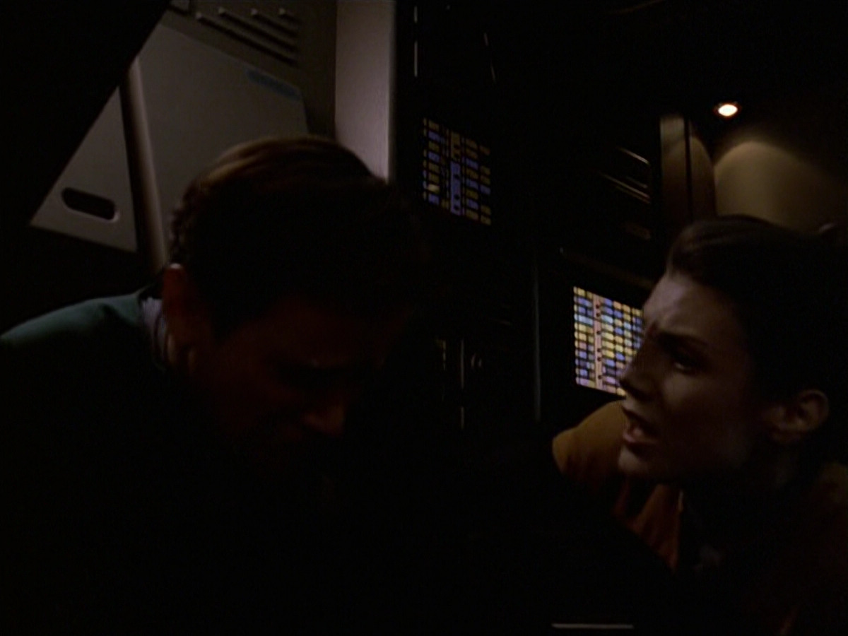 extant_StarTrek_VOY_6x20-GoodShepherd_03017.jpg