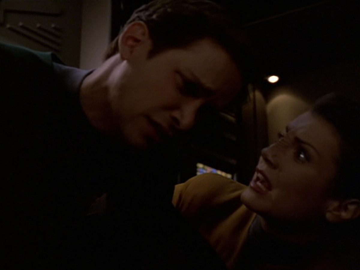 extant_StarTrek_VOY_6x20-GoodShepherd_03020.jpg