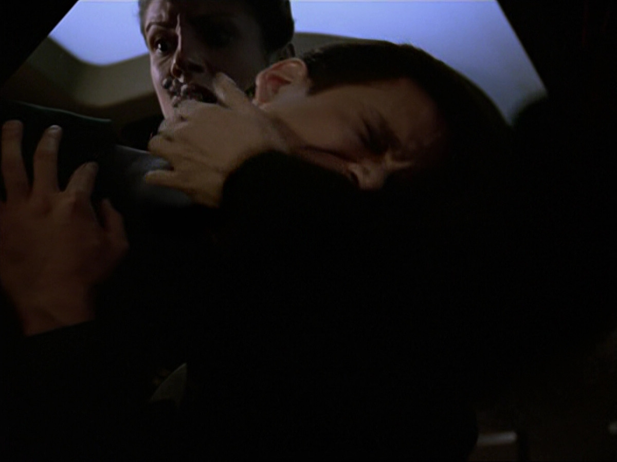 extant_StarTrek_VOY_6x20-GoodShepherd_03027.jpg