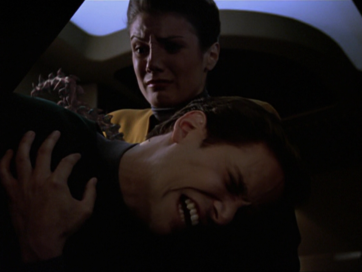 extant_StarTrek_VOY_6x20-GoodShepherd_03031.jpg