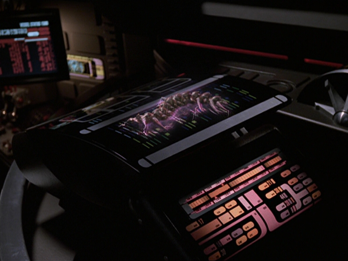 extant_StarTrek_VOY_6x20-GoodShepherd_03042.jpg