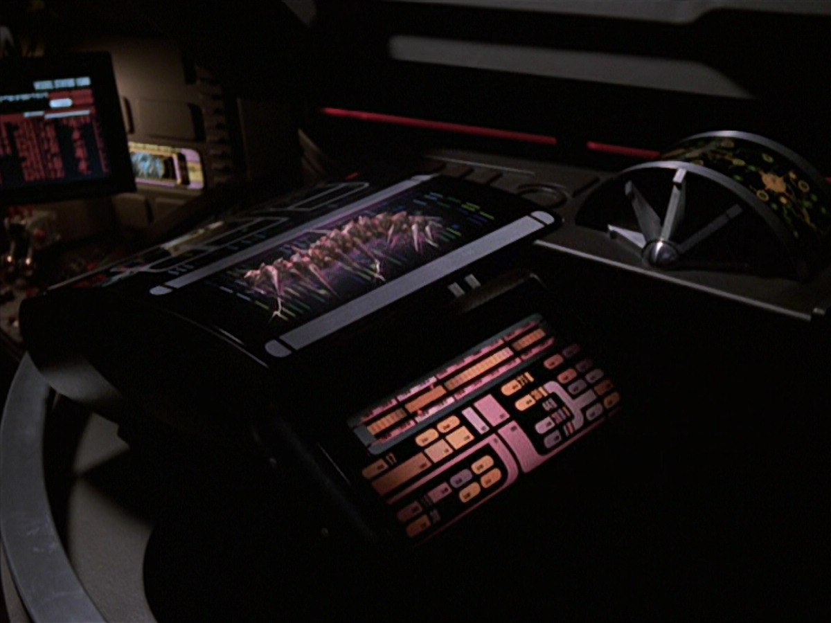 extant_StarTrek_VOY_6x20-GoodShepherd_03051.jpg