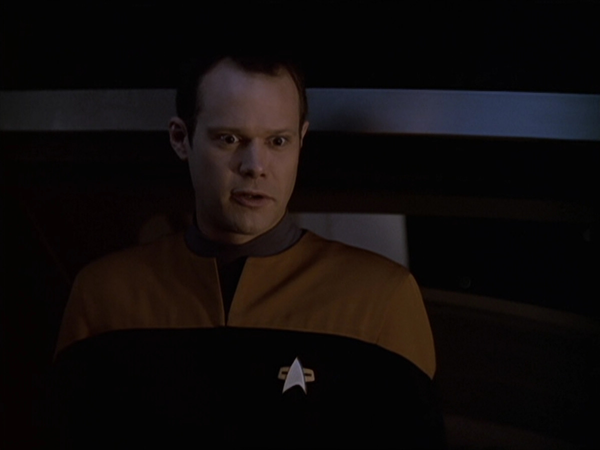 extant_StarTrek_VOY_6x20-GoodShepherd_03054.jpg