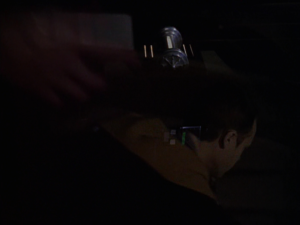 extant_StarTrek_VOY_6x20-GoodShepherd_03056.jpg