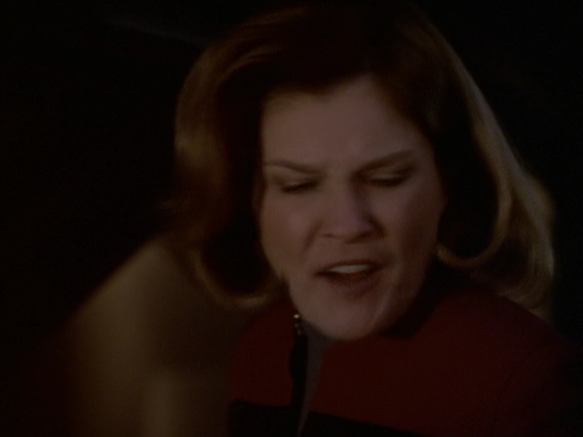 extant_StarTrek_VOY_6x20-GoodShepherd_03058.jpg