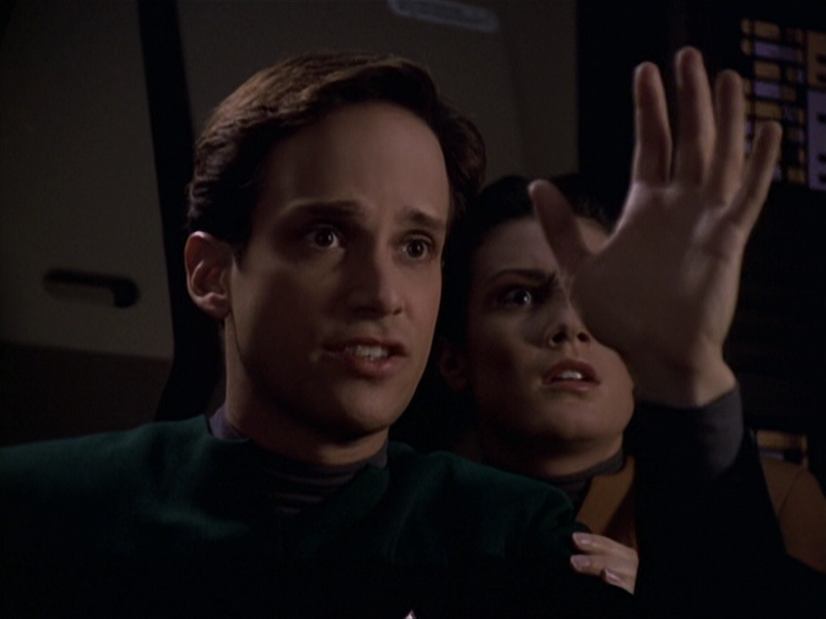 extant_StarTrek_VOY_6x20-GoodShepherd_03075.jpg