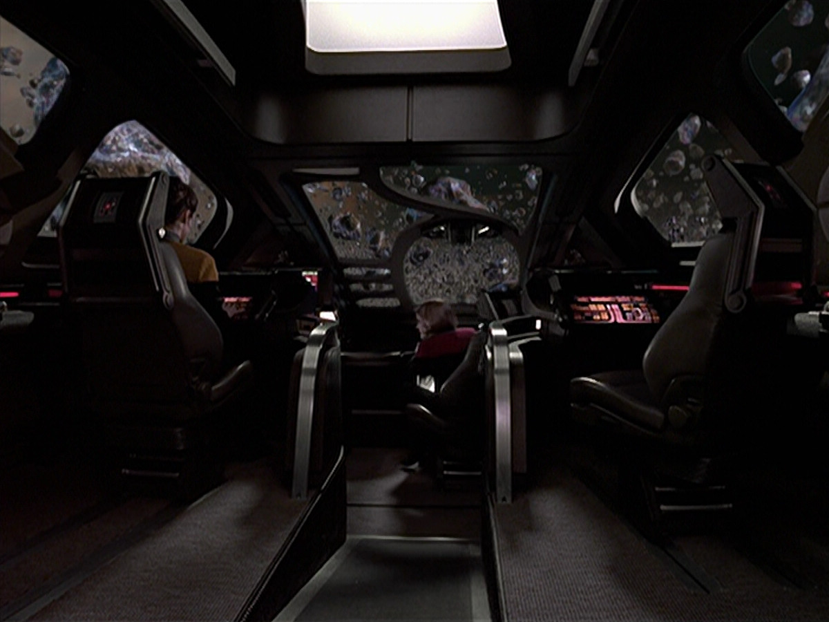 extant_StarTrek_VOY_6x20-GoodShepherd_03179.jpg