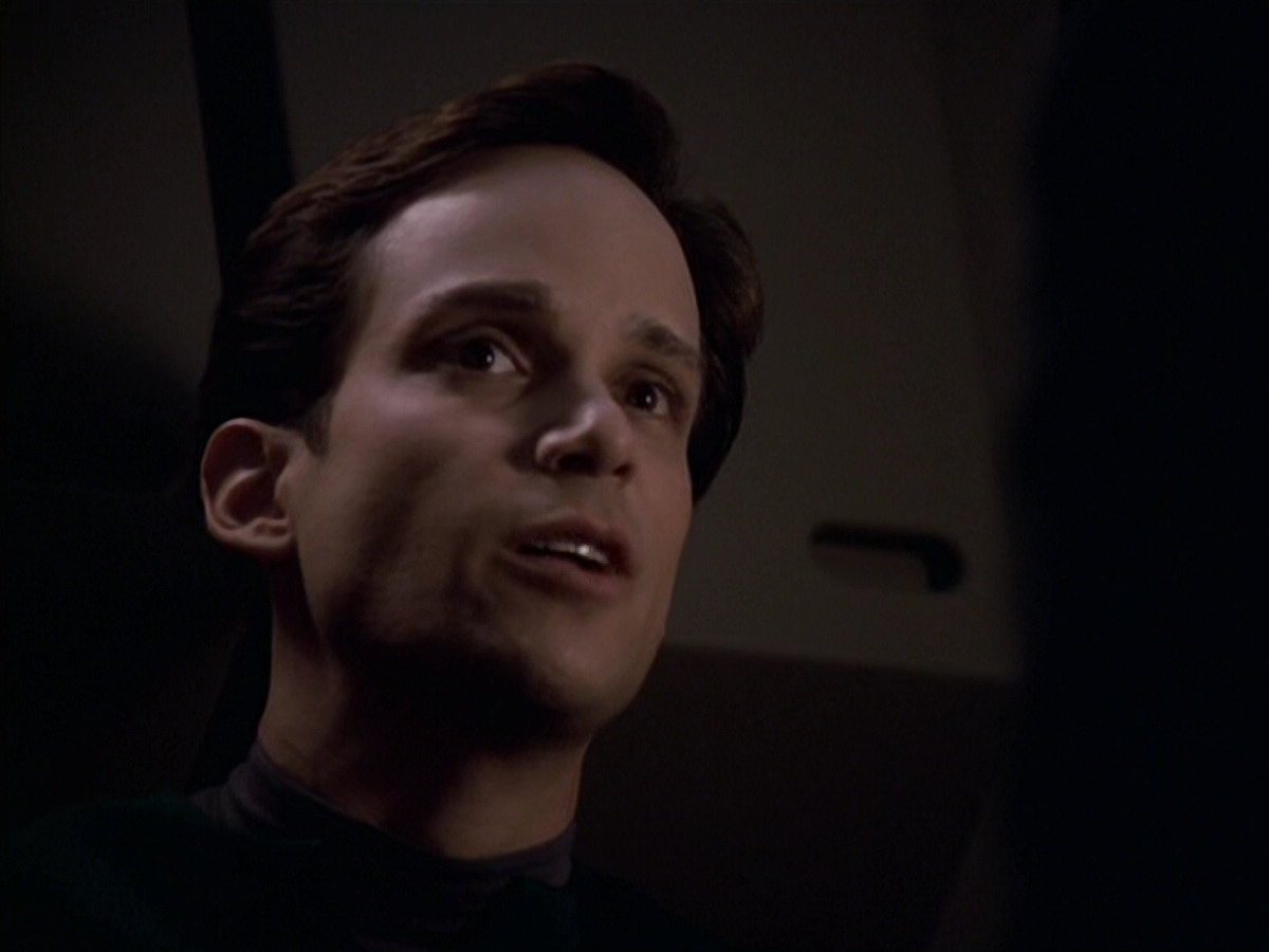 extant_StarTrek_VOY_6x20-GoodShepherd_03204.jpg