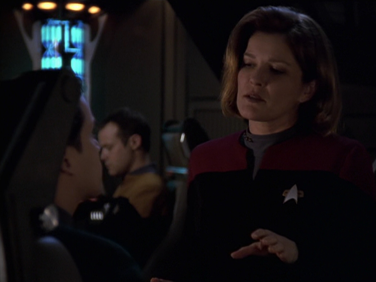 extant_StarTrek_VOY_6x20-GoodShepherd_03256.jpg