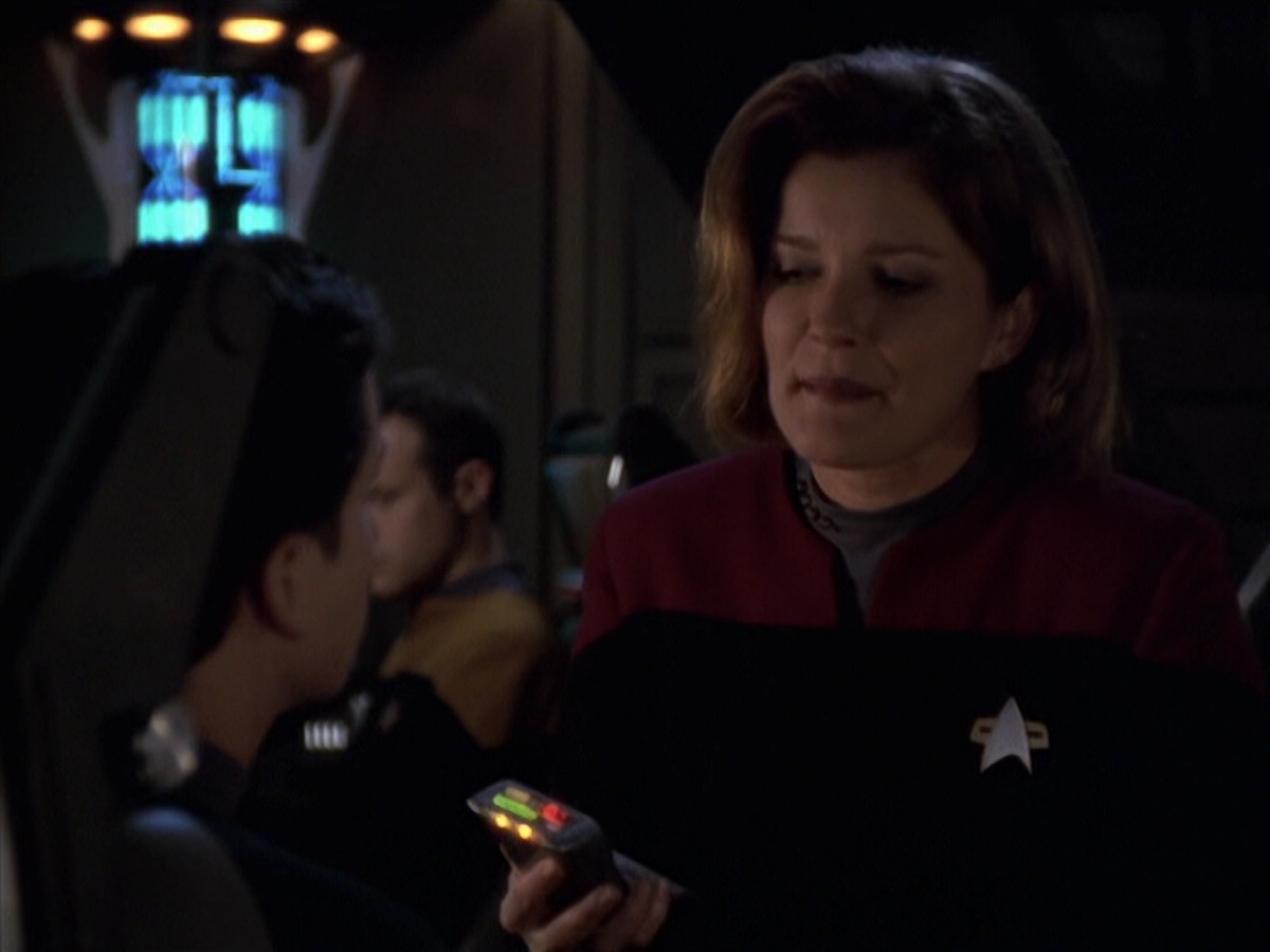 extant_StarTrek_VOY_6x20-GoodShepherd_03258.jpg