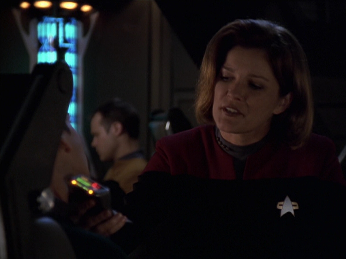 extant_StarTrek_VOY_6x20-GoodShepherd_03263.jpg