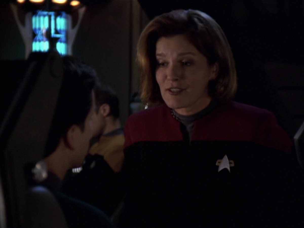 extant_StarTrek_VOY_6x20-GoodShepherd_03274.jpg