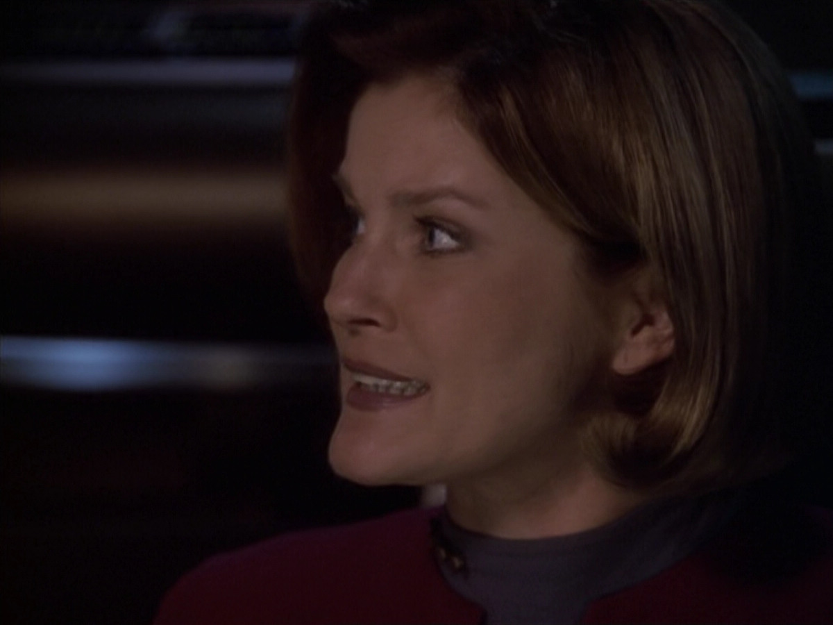 extant_StarTrek_VOY_6x20-GoodShepherd_03315.jpg