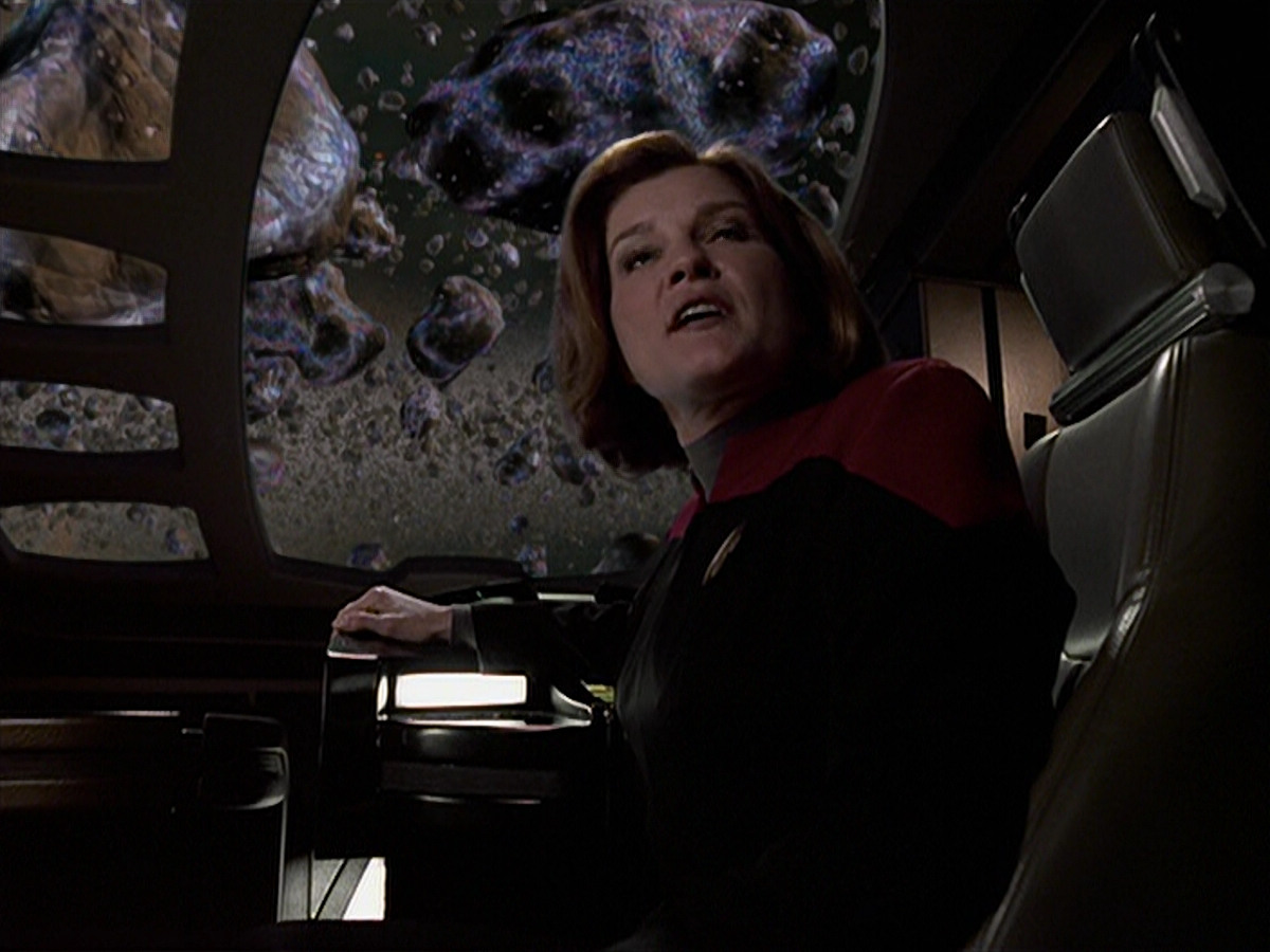 extant_StarTrek_VOY_6x20-GoodShepherd_03336.jpg
