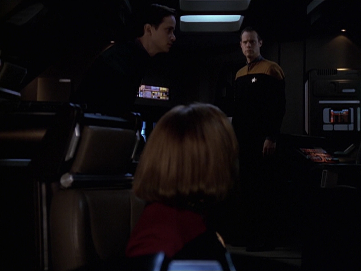 extant_StarTrek_VOY_6x20-GoodShepherd_03368.jpg