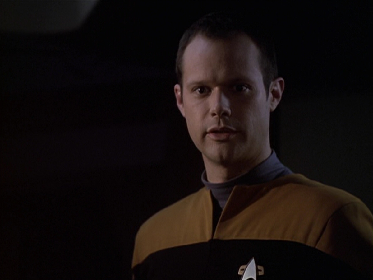 extant_StarTrek_VOY_6x20-GoodShepherd_03382.jpg