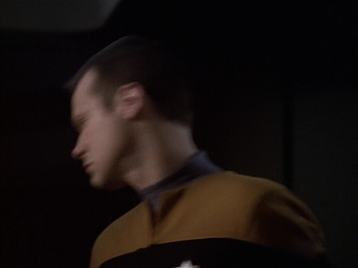 extant_StarTrek_VOY_6x20-GoodShepherd_03390.jpg