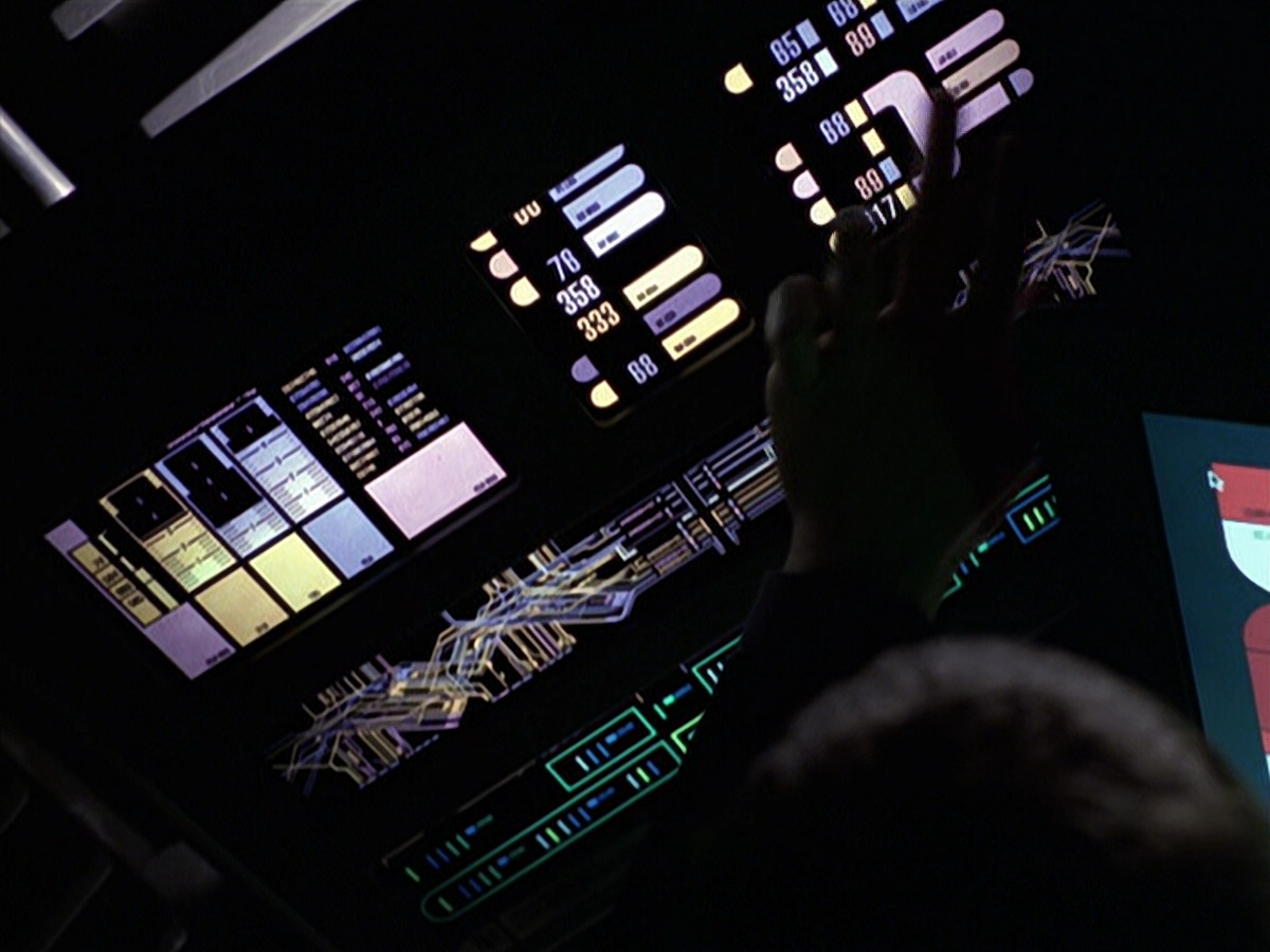 extant_StarTrek_VOY_6x20-GoodShepherd_03426.jpg