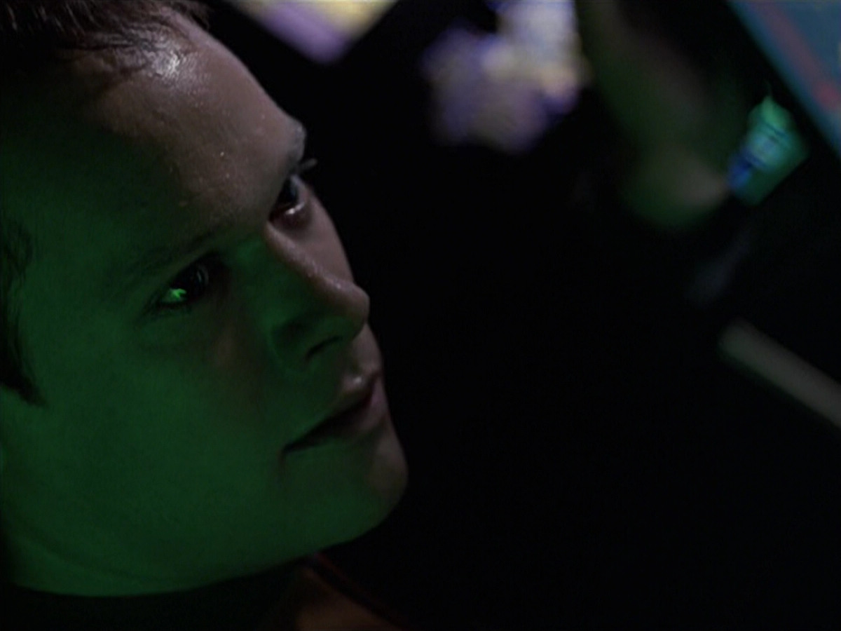 extant_StarTrek_VOY_6x20-GoodShepherd_03453.jpg