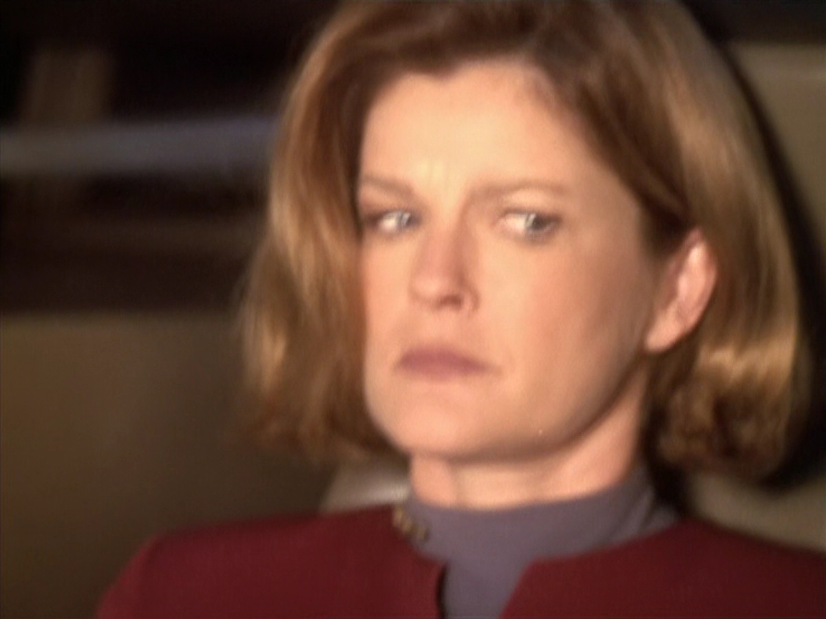 extant_StarTrek_VOY_6x20-GoodShepherd_03518.jpg