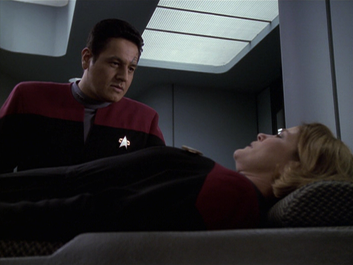 extant_StarTrek_VOY_6x20-GoodShepherd_03547.jpg