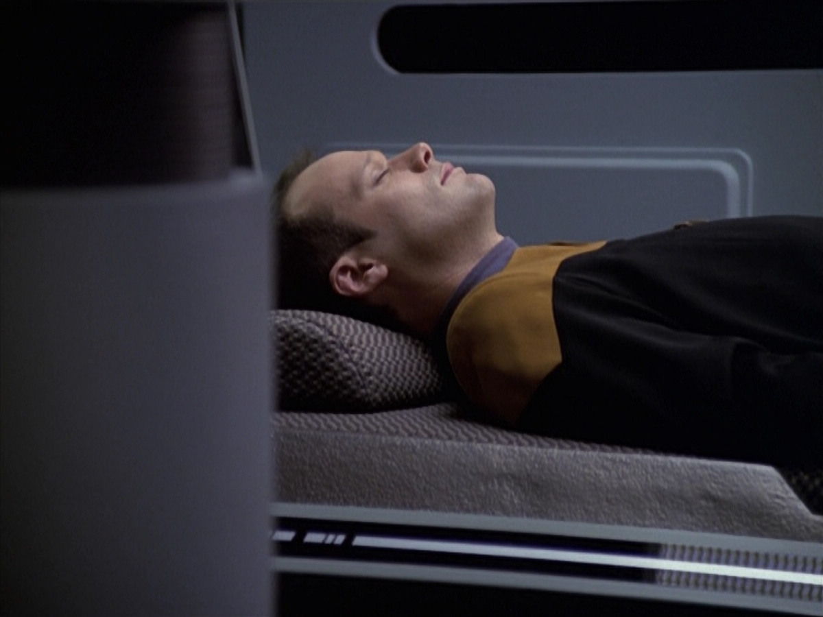 extant_StarTrek_VOY_6x20-GoodShepherd_03572.jpg