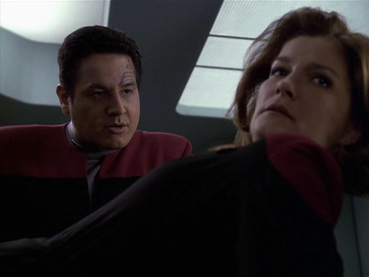 extant_StarTrek_VOY_6x20-GoodShepherd_03573.jpg