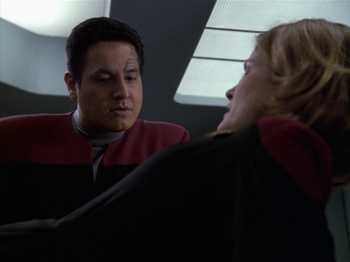 extant_StarTrek_VOY_6x20-GoodShepherd_03588.jpg