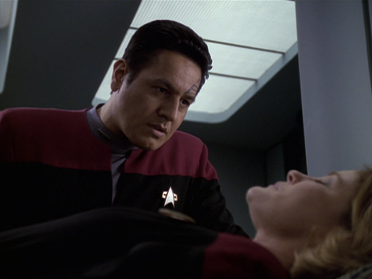 extant_StarTrek_VOY_6x20-GoodShepherd_03595.jpg